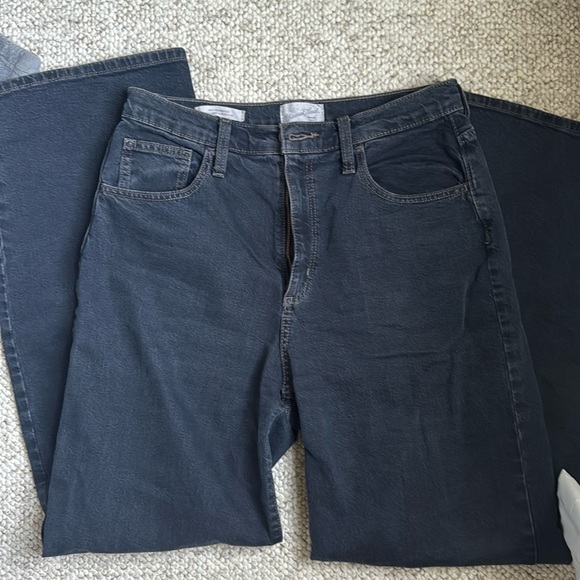 Women's High-Rise Wide Leg Jeans - Universal Thread™ Black Wash - Picture 2 of 4